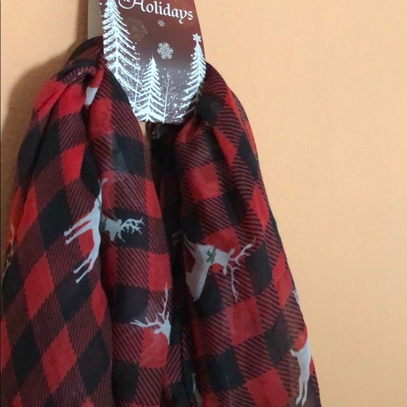 David and Young reindeer infinity scarf - Picture 2 of 5